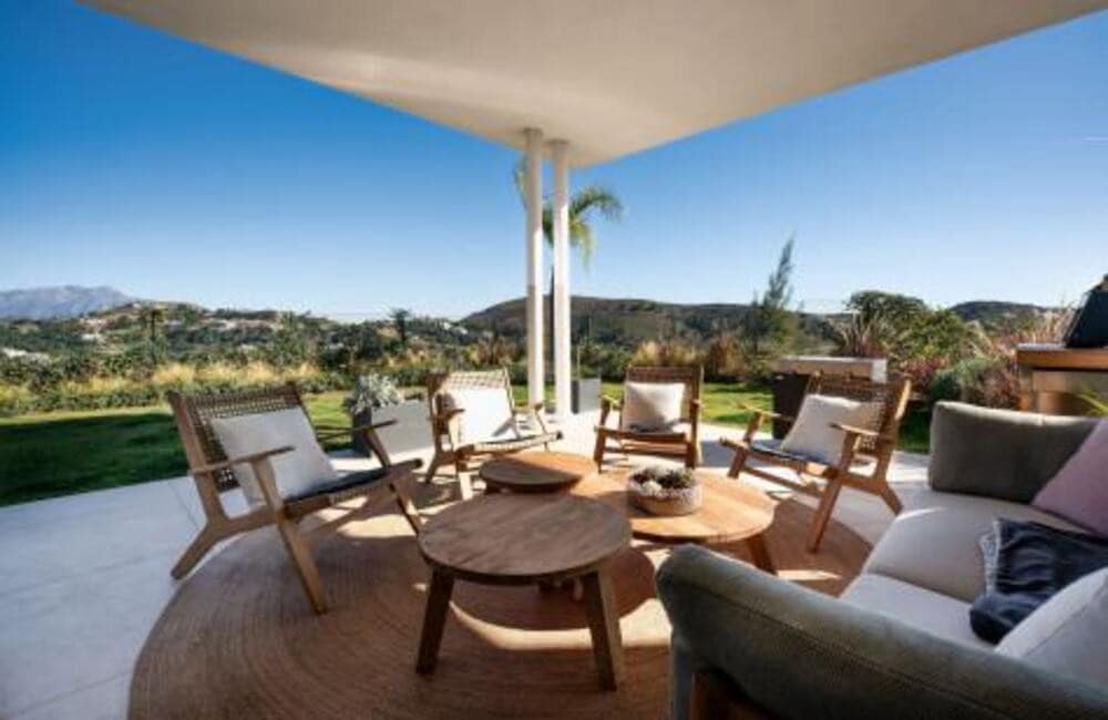 3 quarto Apartamento para venda em Benahavis com piscina garagem - 925 000 € (Ref: 9533035)