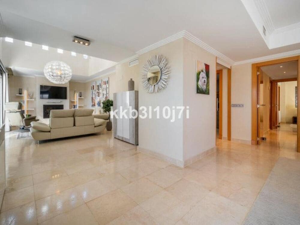 2 makuuhuone Kattohuoneisto myytävänä paikassa Benahavis mukana uima-altaan 
autotalli - 1 190 000 € (Ref: 9533036)