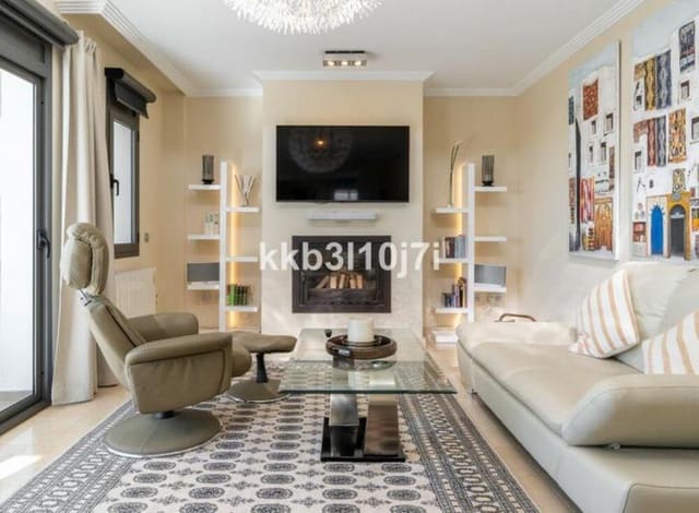 2 makuuhuone Kattohuoneisto myytävänä paikassa Los Flamingos, Benahavís mukana uima-altaan 
autotalli - 1 190 000 € (Ref: 9533036)