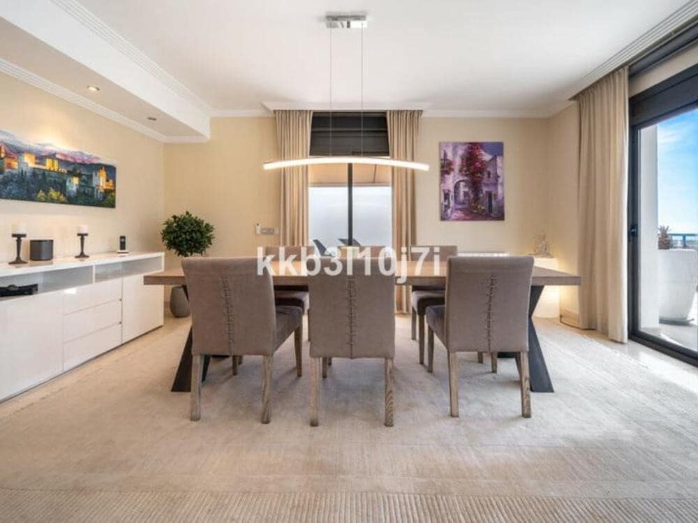 2 makuuhuone Kattohuoneisto myytävänä paikassa Benahavis mukana uima-altaan 
autotalli - 1 190 000 € (Ref: 9533036)