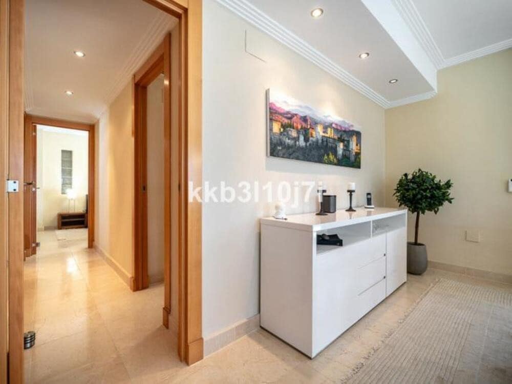 2 makuuhuone Kattohuoneisto myytävänä paikassa Benahavis mukana uima-altaan 
autotalli - 1 190 000 € (Ref: 9533036)