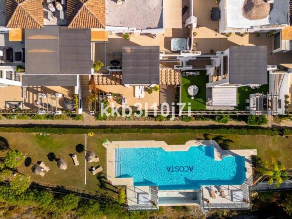 2 makuuhuone Kattohuoneisto myytävänä paikassa Benahavis mukana uima-altaan 
autotalli - 1 190 000 € (Ref: 9533036)