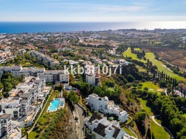 2 makuuhuone Kattohuoneisto myytävänä paikassa Los Flamingos, Benahavís mukana uima-altaan 
autotalli - 1 190 000 € (Ref: 9533036)