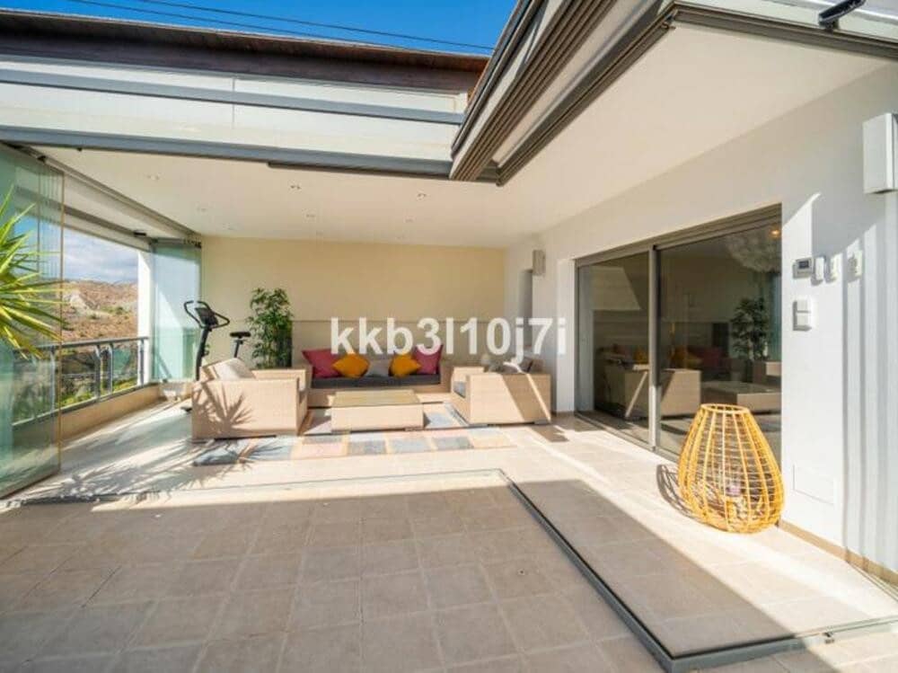 2 makuuhuone Kattohuoneisto myytävänä paikassa Benahavis mukana uima-altaan 
autotalli - 1 190 000 € (Ref: 9533036)