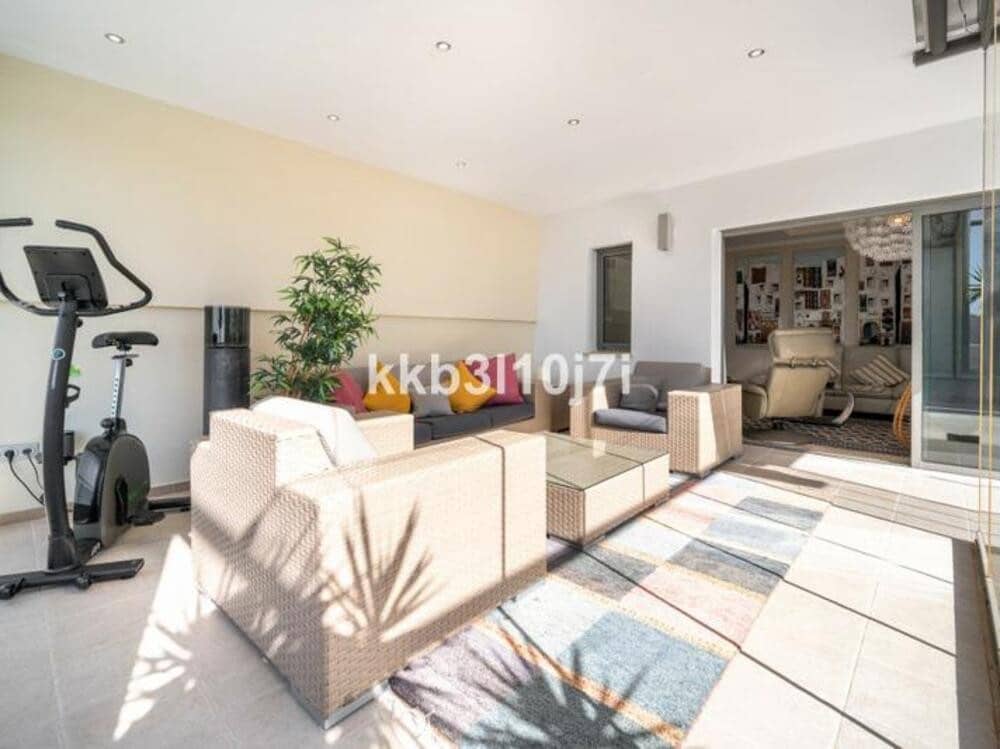 2 makuuhuone Kattohuoneisto myytävänä paikassa Benahavis mukana uima-altaan 
autotalli - 1 190 000 € (Ref: 9533036)