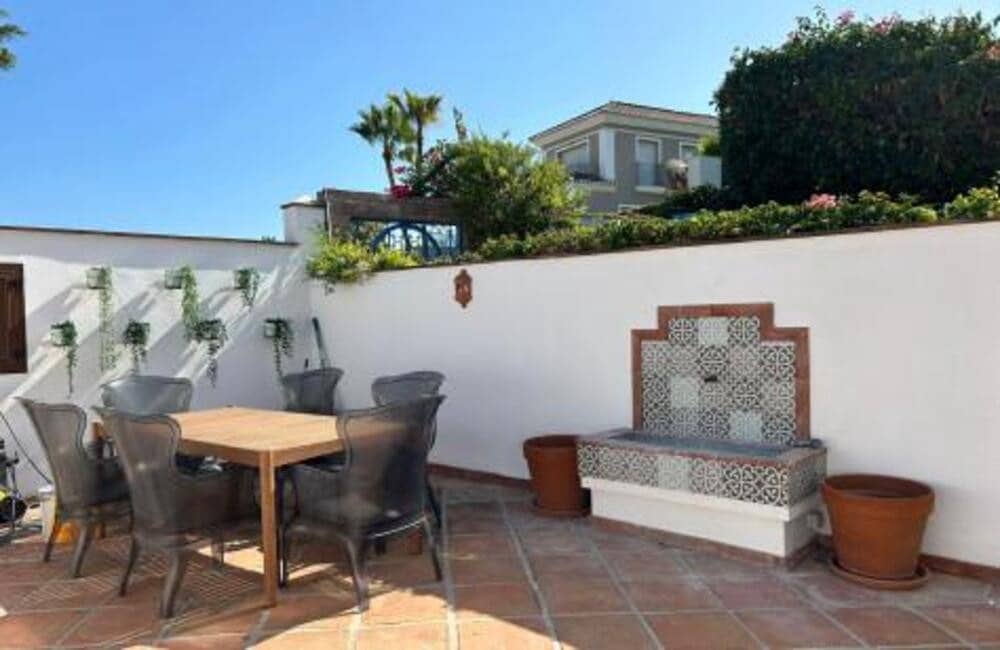 3 sypialnia Dom do wynajęcia w Marbella z basenem garażem - 3 600 € (Ref: 9533037)