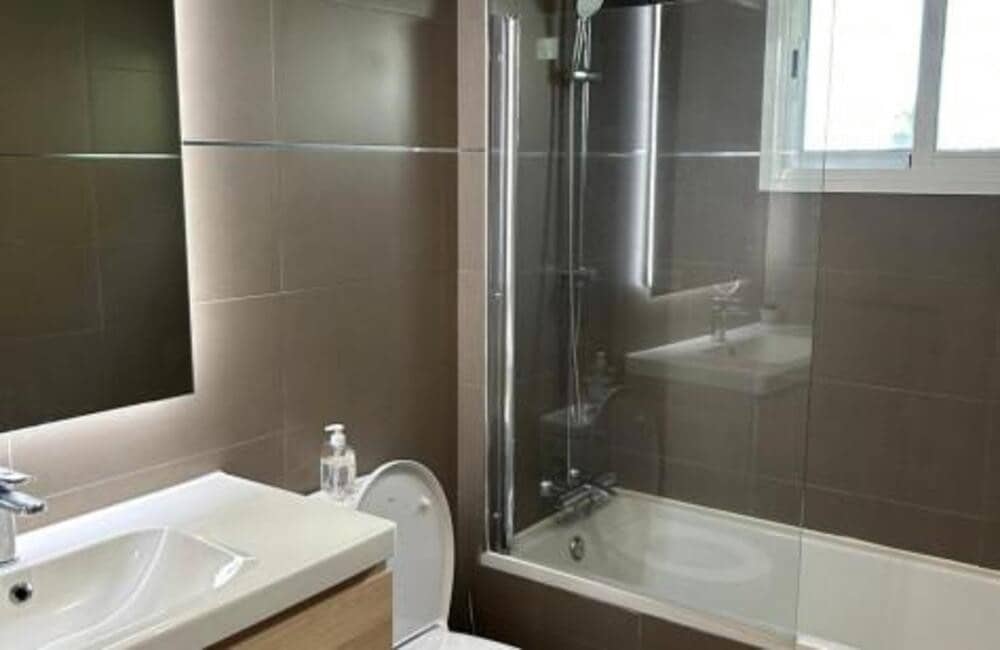 3 sypialnia Dom do wynajęcia w Marbella z basenem garażem - 3 600 € (Ref: 9533037)