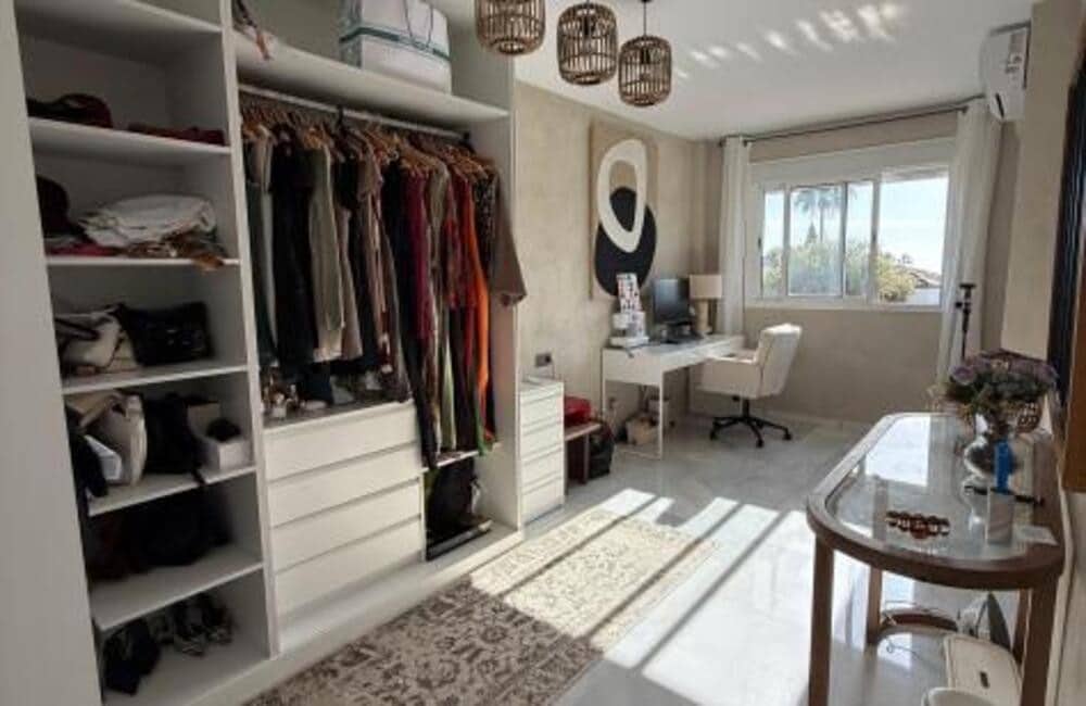 3 sypialnia Dom do wynajęcia w Marbella z basenem garażem - 3 600 € (Ref: 9533037)