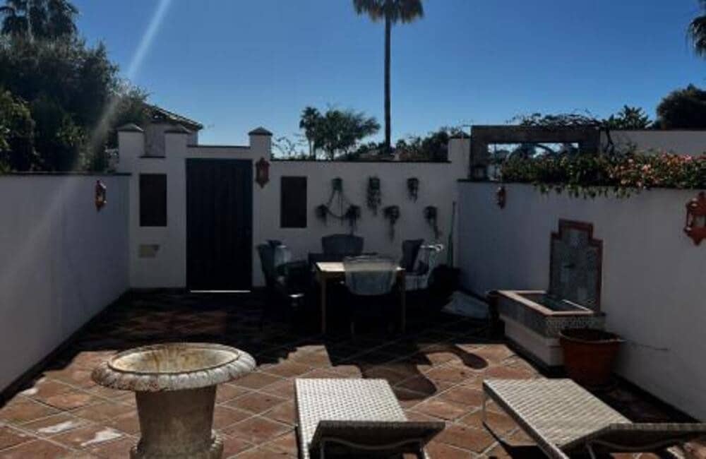 3 sypialnia Dom do wynajęcia w Marbella z basenem garażem - 3 600 € (Ref: 9533037)