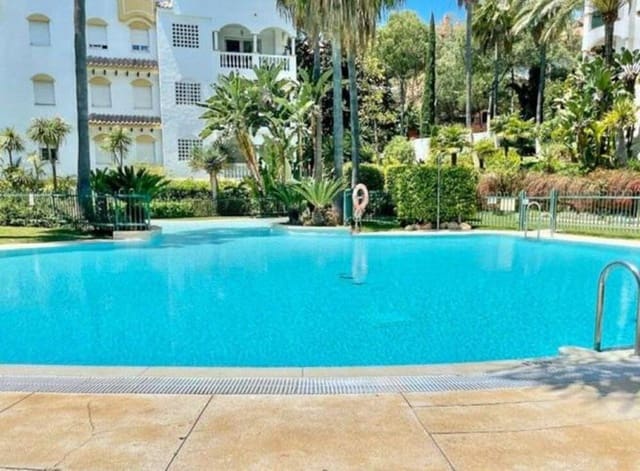 2 sovrum Lägenhet att hyra i La Carolina - Guadalpín, Marbella med pool garage - 1 800 € (Ref: 9535374)