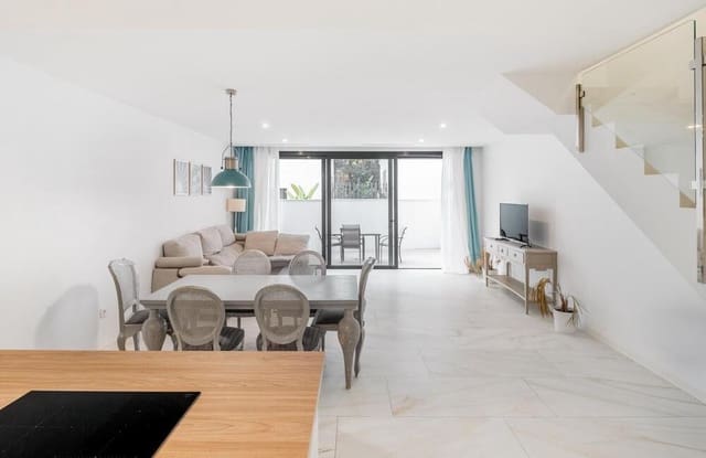 Casa de 3 habitaciones en Los Naranjos, Marbella en venta con piscina - 750.000 € (Ref: 9535375)