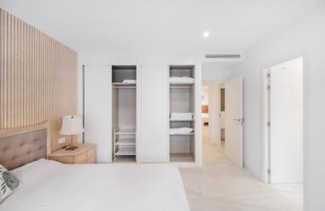 Casa de 3 habitaciones en Los Naranjos, Marbella en alquiler con piscina - 3.000 € (Ref: 9535376)