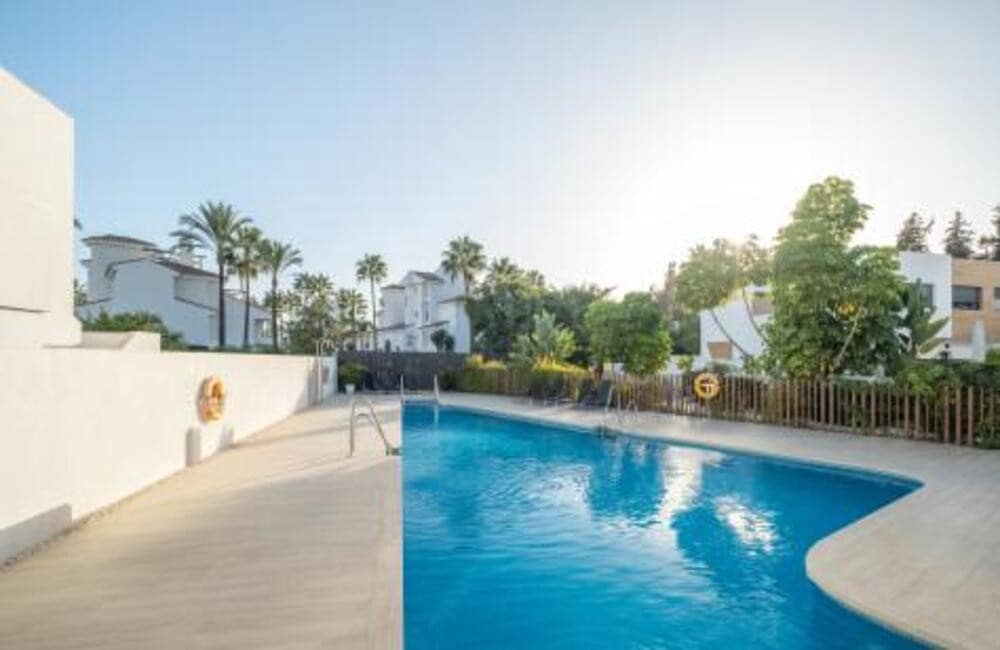 3 sypialnia Dom na kwatery wakacyjne w Marbella z basenem - 700 € (Ref: 9535377)