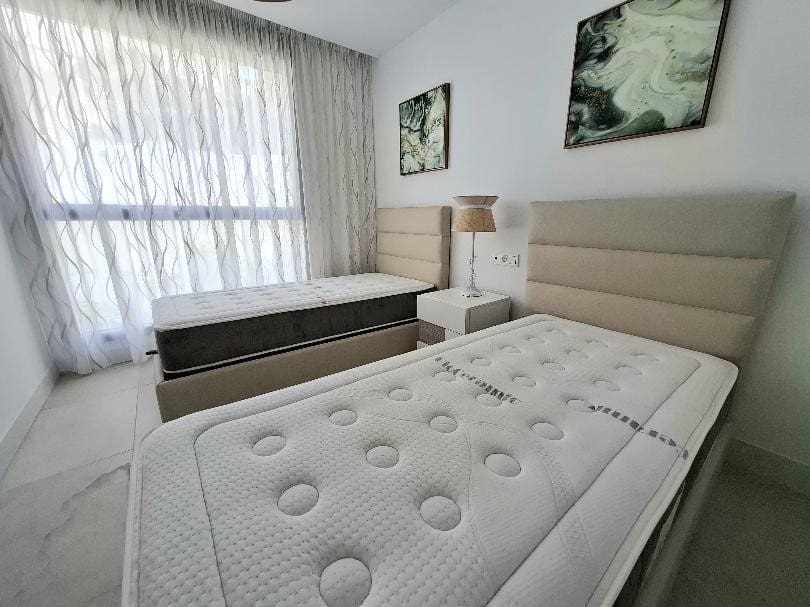 3 Zimmer Penthouse zu vermieten in Marbella mit Pool Garage - 4.500 € (Ref: 9535378)