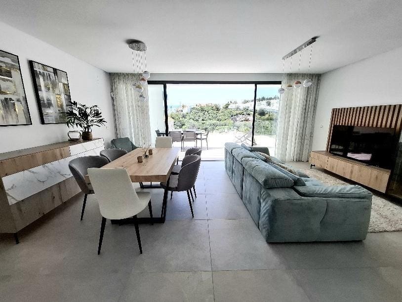 3 Zimmer Penthouse zu vermieten in Marbella mit Pool Garage - 4.500 € (Ref: 9535378)