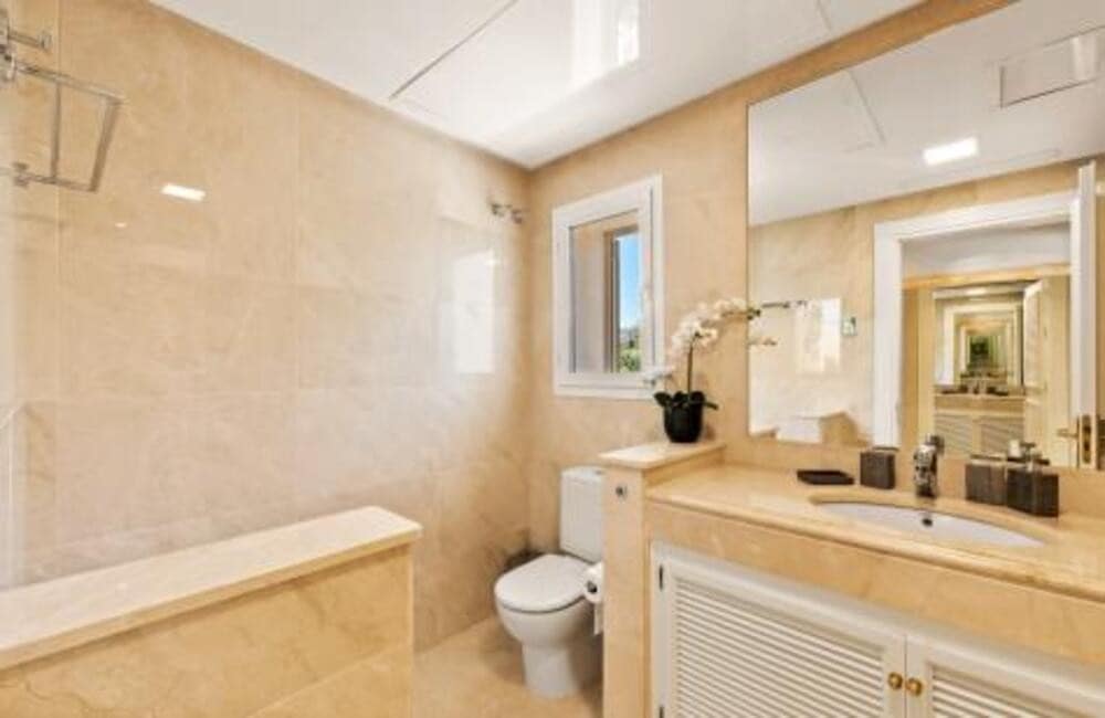 6 sovrum Villa att hyra i Marbella med pool garage - 15 000 € (Ref: 9535381)