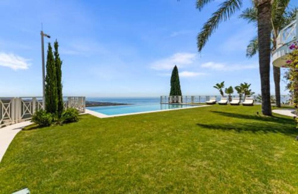 6 sovrum Villa att hyra i Marbella med pool garage - 15 000 € (Ref: 9535381)