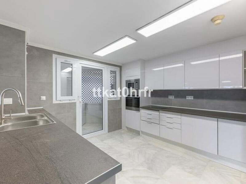 3 camera da letto Appartamento da affittare in Marbella con piscina garage - 5.500 € (Rif: 9540564)