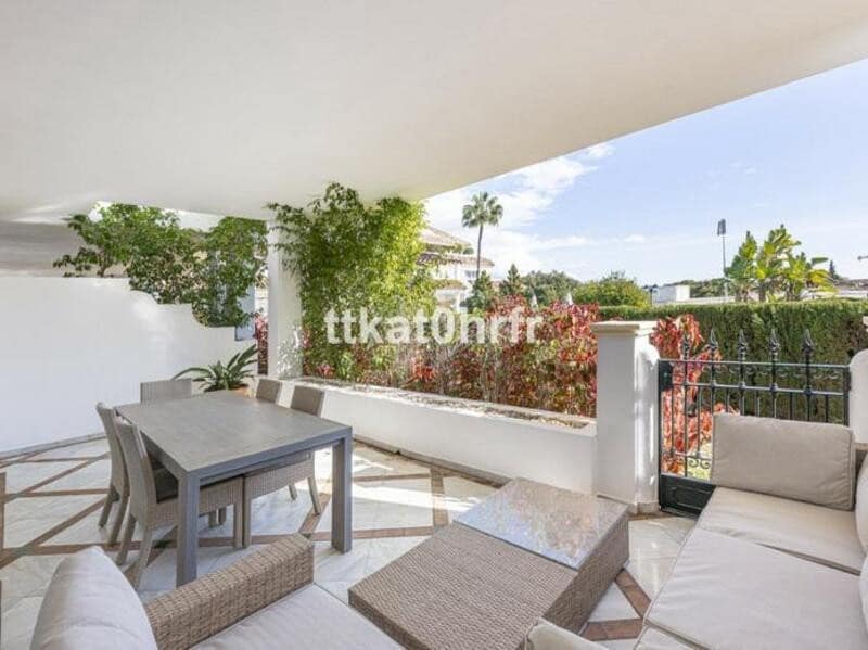 3 bedroom Apartment for rent in Marbella with pool garage - € 5,500 (Ref: 9540564)