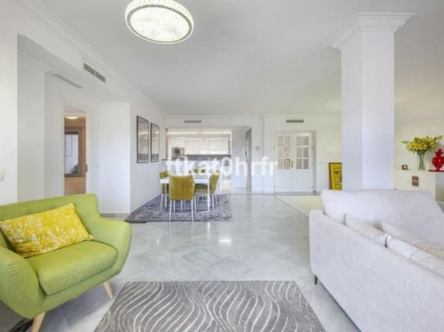 3 soveværelse Lejlighed til leje i Sierra Blanca, Marbella med swimmingpool garage - € 5.500 (Ref: 9540564)
