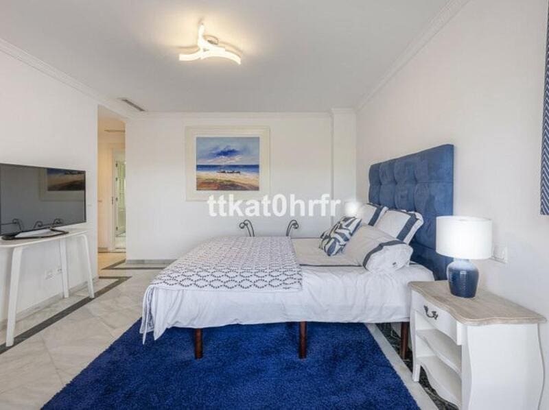 3 bedroom Apartment for rent in Marbella with pool garage - € 5,500 (Ref: 9540564)