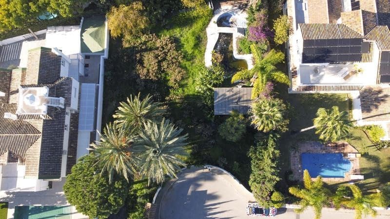 5 soverom Villa til salgs i Guadalmina med svømmebasseng garasje - € 1 450 000 (Ref: 9540566)