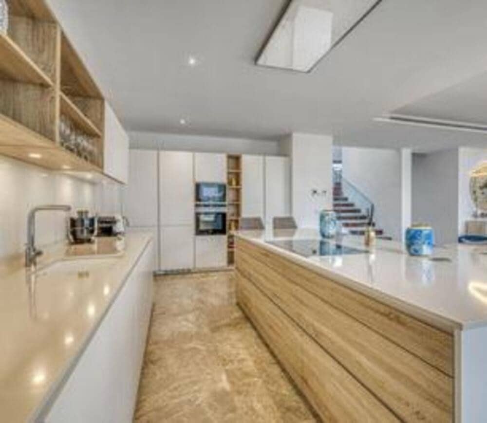 5 quarto Moradia para venda em Cancelada com piscina garagem - 2 350 000 € (Ref: 9542844)