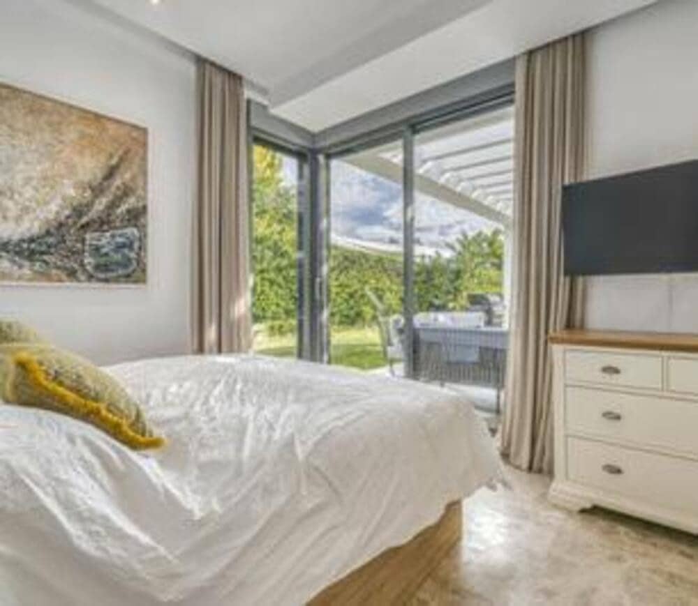 5 quarto Moradia para venda em Cancelada com piscina garagem - 2 350 000 € (Ref: 9542844)