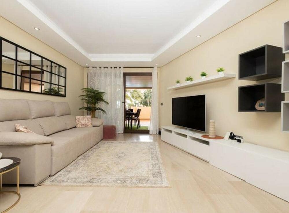 3 Zimmer Apartment zu verkaufen in Estepona mit Pool Garage - 695.000 € (Ref: 9542845)