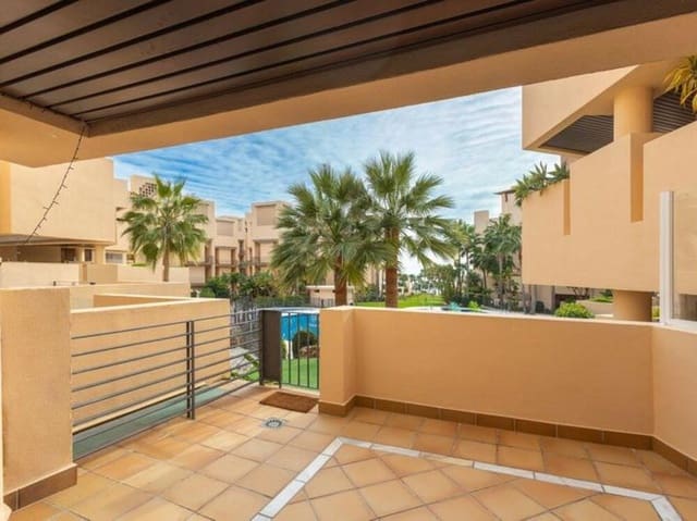 Apartamento de 3 habitaciones en El Padrón, Estepona en venta con piscina garaje - 695.000 € (Ref: 9542845)
