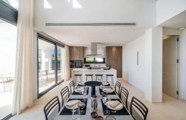 6 quarto Moradia para venda em Paraiso - Barronal, Estepona com piscina garagem - 2 950 000 € (Ref: 9542846)