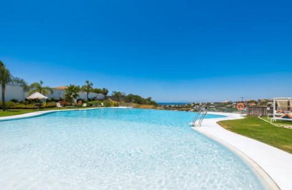 3 Zimmer Apartment zu verkaufen in Benahavis mit Pool Garage - 670.000 € (Ref: 9542847)