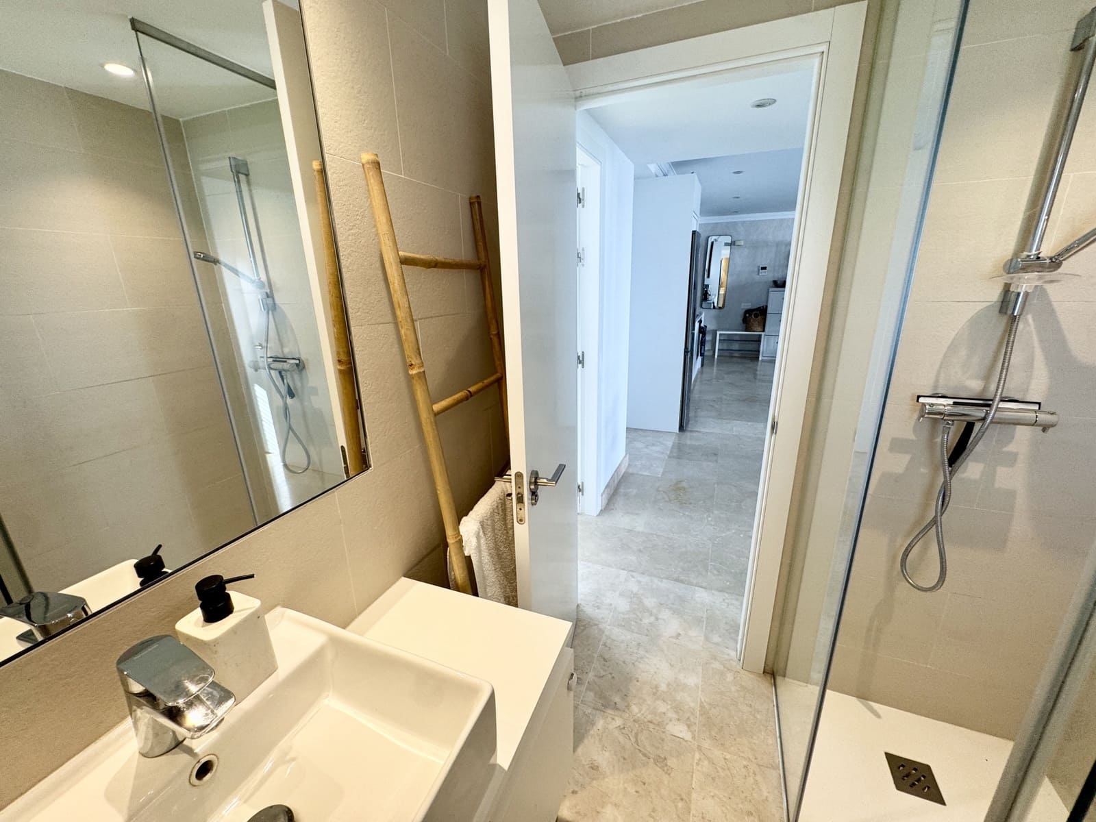 3 Zimmer Apartment zu verkaufen in Benahavis mit Pool Garage - 670.000 € (Ref: 9542847)