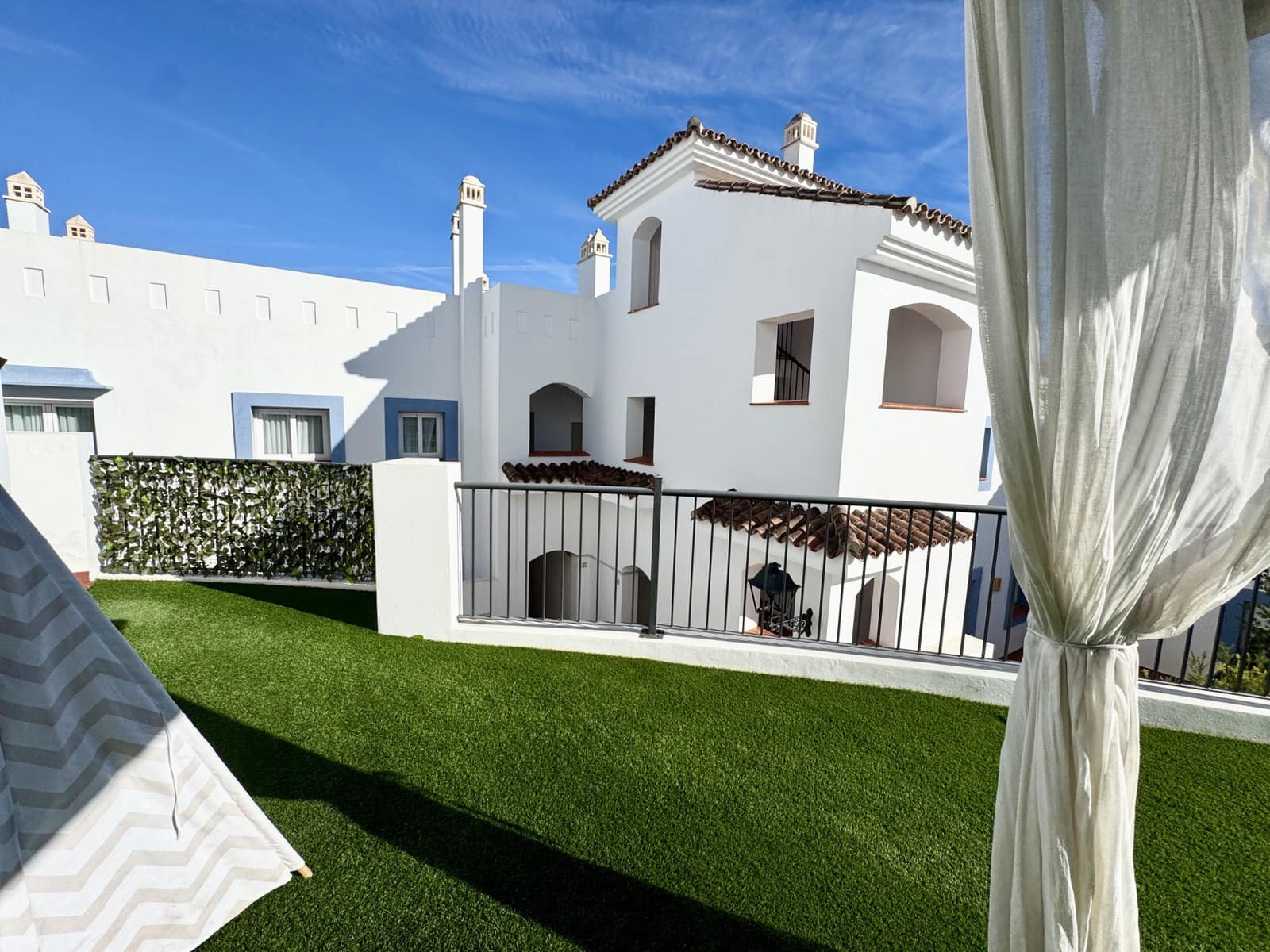 3 Zimmer Apartment zu verkaufen in Benahavis mit Pool Garage - 670.000 € (Ref: 9542847)