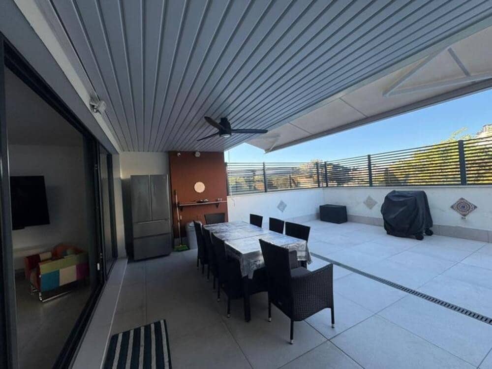 3 soveværelse Lejlighed til leje i Benahavis med swimmingpool garage - € 2.800 (Ref: 9542849)