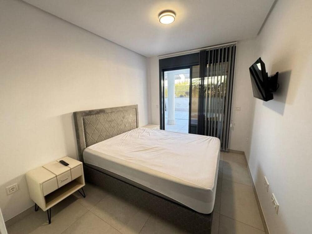 3 soveværelse Lejlighed til leje i Benahavis med swimmingpool garage - € 2.800 (Ref: 9542849)