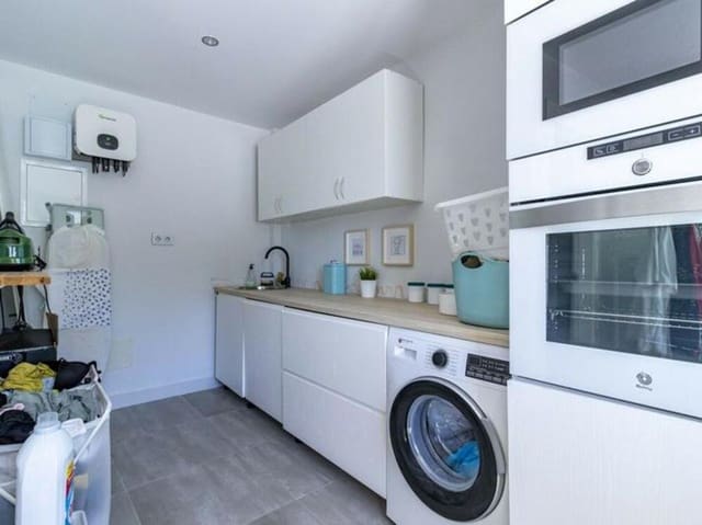 3 quarto Casa em Banda para venda em San Pedro de Alcántara Pueblo, Marbella com piscina garagem - 895 000 € (Ref: 9542851)