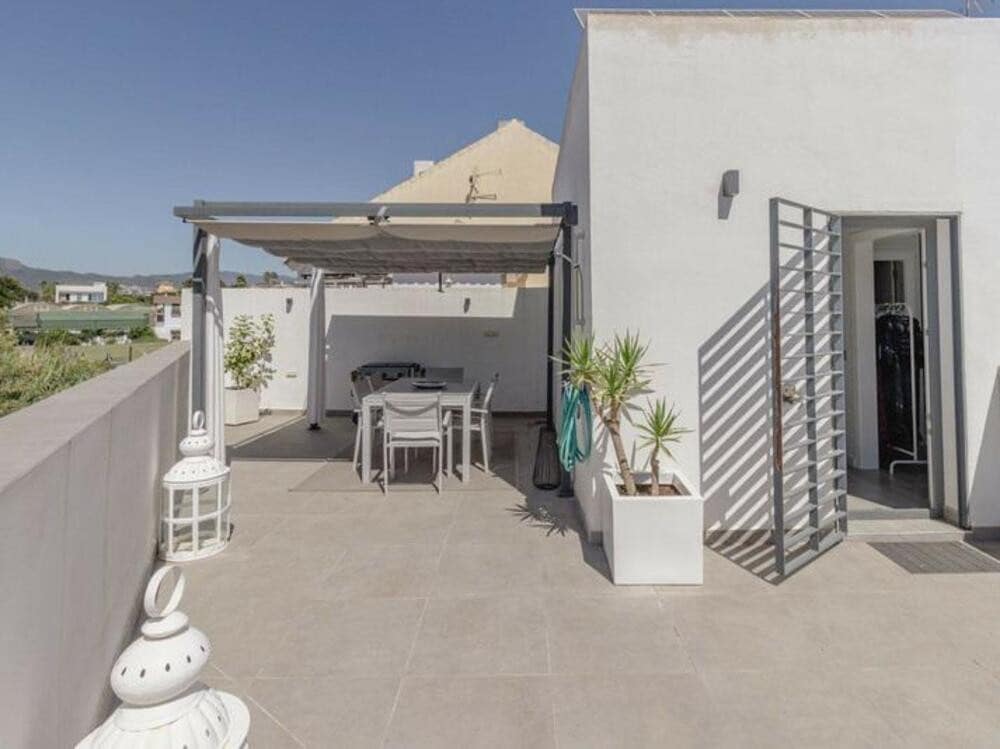 Casa de 3 habitaciones en San Pedro de Alcantara en venta con piscina garaje - 895.000 € (Ref: 9542851)