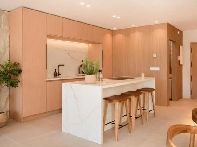 4 Zimmer Haus zu verkaufen in Puerto Banus, Marbella mit Pool Garage - 1.450.000 € (Ref: 9547399)