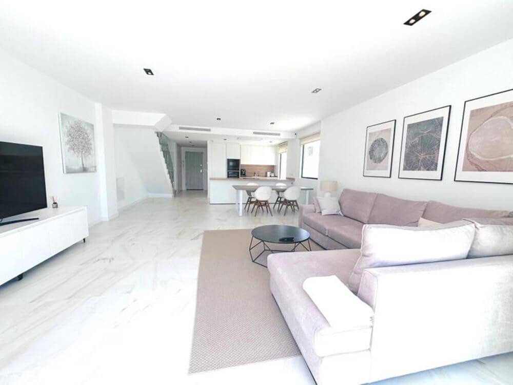 4 camera da letto Villa da affittare in New Golden Mile con piscina garage - 4.500 € (Rif: 9547400)