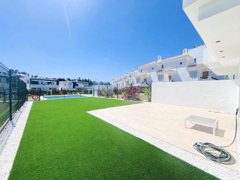 4 camera da letto Villa da affittare in New Golden Mile con piscina garage - 4.500 € (Rif: 9547400)