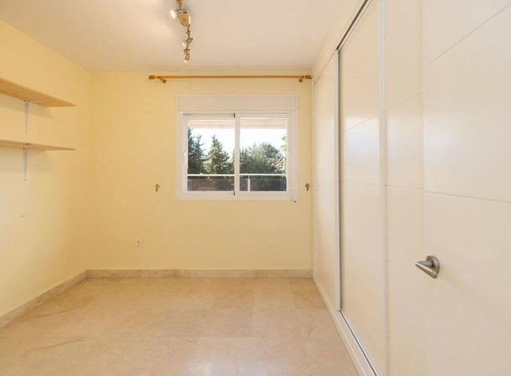 4 soveværelse Penthouse til salg i New Golden Mile med swimmingpool - € 690.000 (Ref: 9547403)