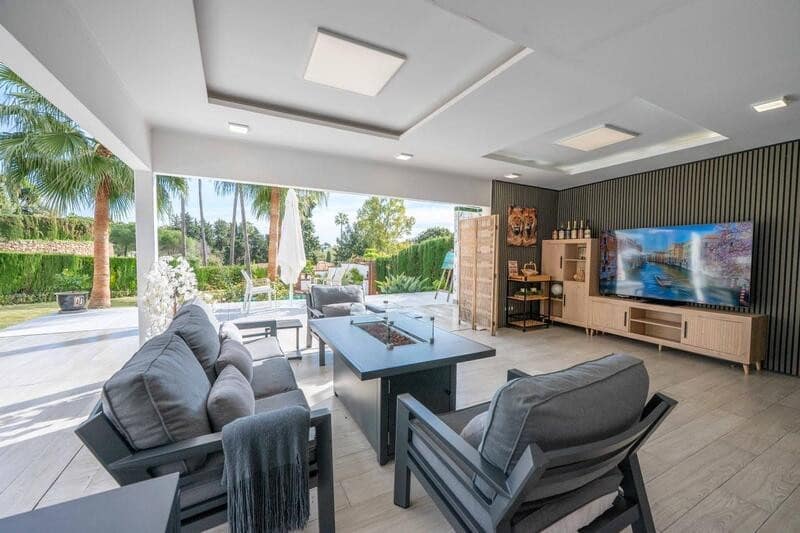 8 bedroom Villa for rent in Benahavis with pool garage - € 18,000 (Ref: 9550422)