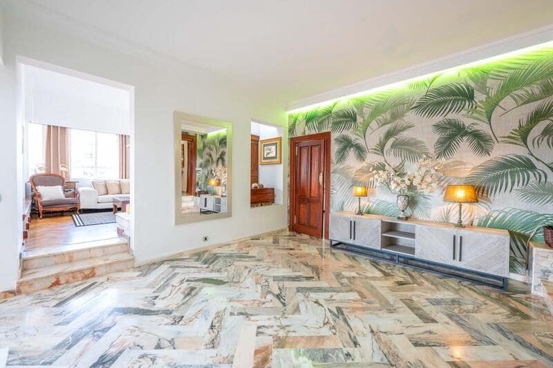 8 bedroom Villa for rent in Benahavis with pool garage - € 18,000 (Ref: 9550422)