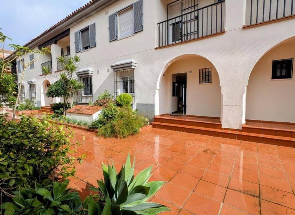 4 sovrum Hus att hyra i Marbella med pool garage - 4 000 € (Ref: 9550423)