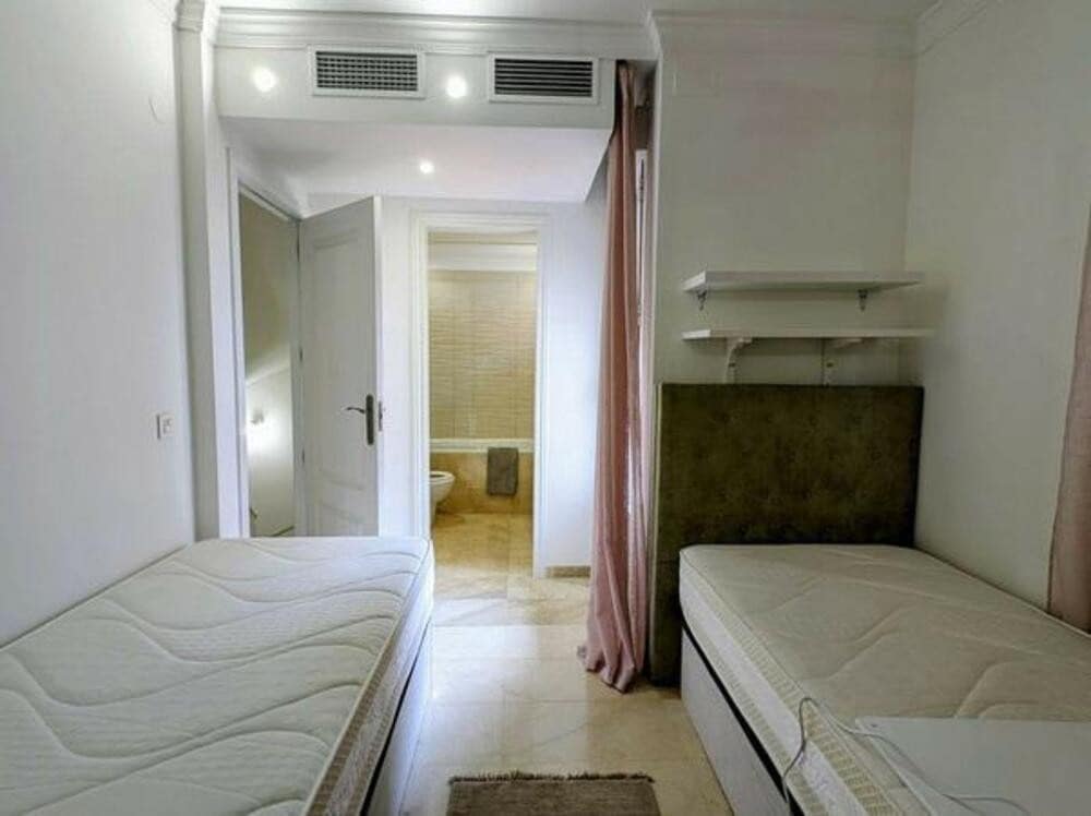 4 sovrum Hus att hyra i Marbella med pool garage - 4 000 € (Ref: 9550423)