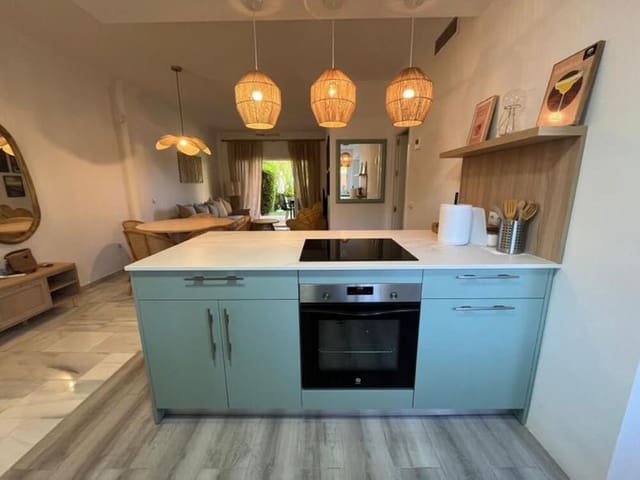 3 soveværelse Lejlighed til leje i Marbesa, Marbella med swimmingpool garage - € 2.600 (Ref: 9550424)