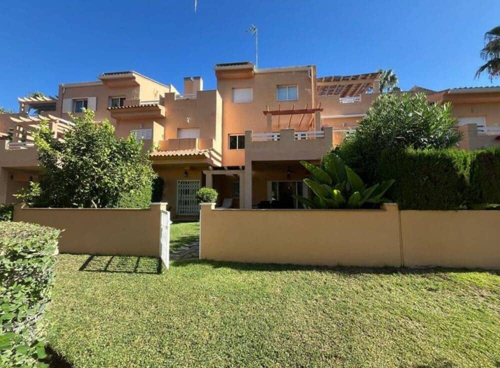 3 soveværelse Lejlighed til leje i Marbella med swimmingpool garage - € 2.600 (Ref: 9550424)