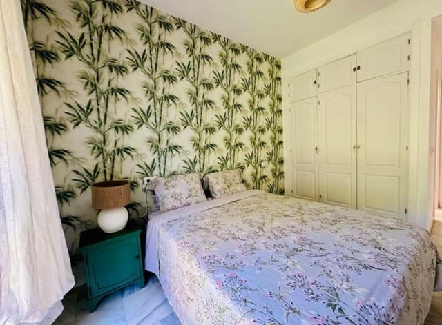 3 soveværelse Lejlighed til leje i Marbesa, Marbella med swimmingpool garage - € 2.600 (Ref: 9550424)