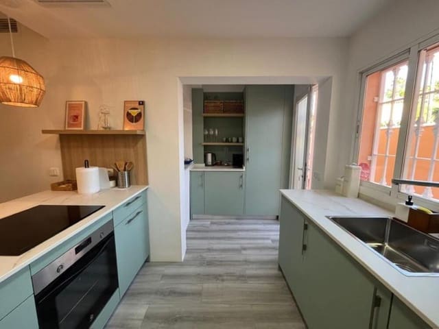 3 soveværelse Lejlighed til leje i Marbesa, Marbella med swimmingpool garage - € 2.600 (Ref: 9550424)